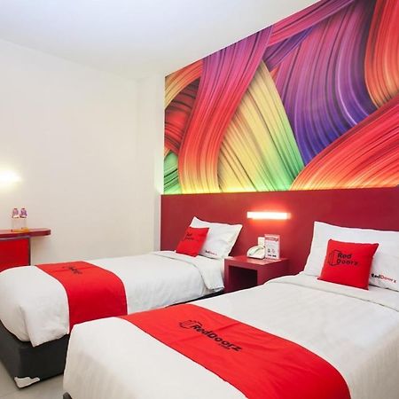 Reddoorz Near Hawaii Water Park Hotel Malang Bagian luar foto