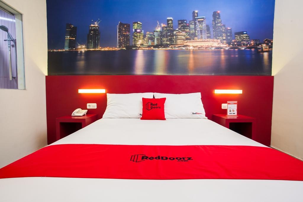 Reddoorz Near Hawaii Water Park Hotel Malang Bagian luar foto